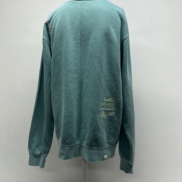 Mr Eat Well Sweatshirt Crewneck Miss Thick Parm Cheese Grater Teal Blue Small - Picture 4 of 9